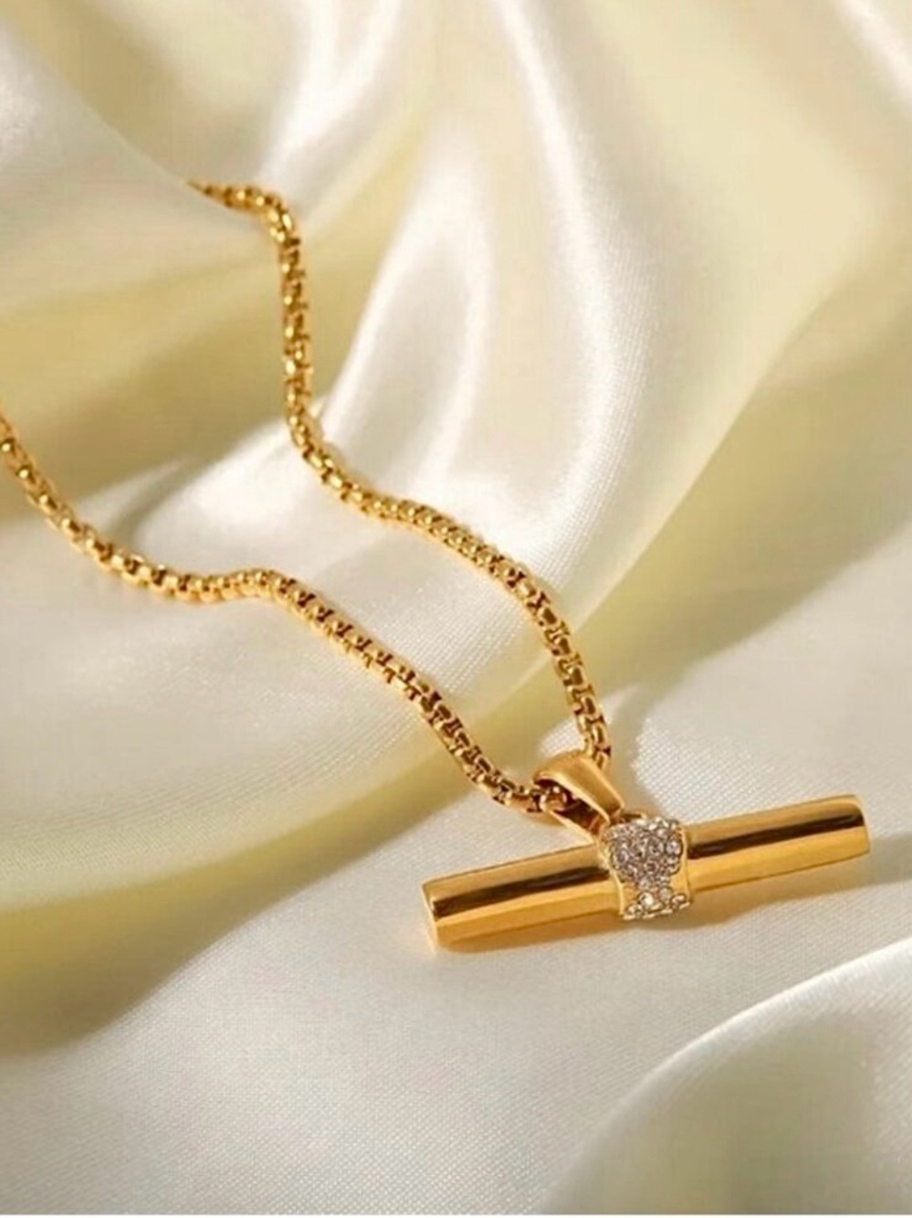 New Bar Pendant Necklace 18K Gold Plated Rhinestone Contemporary Minimalist